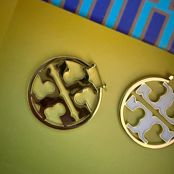 Tory Burch Gold and White Earrings - Picture 3 of 6